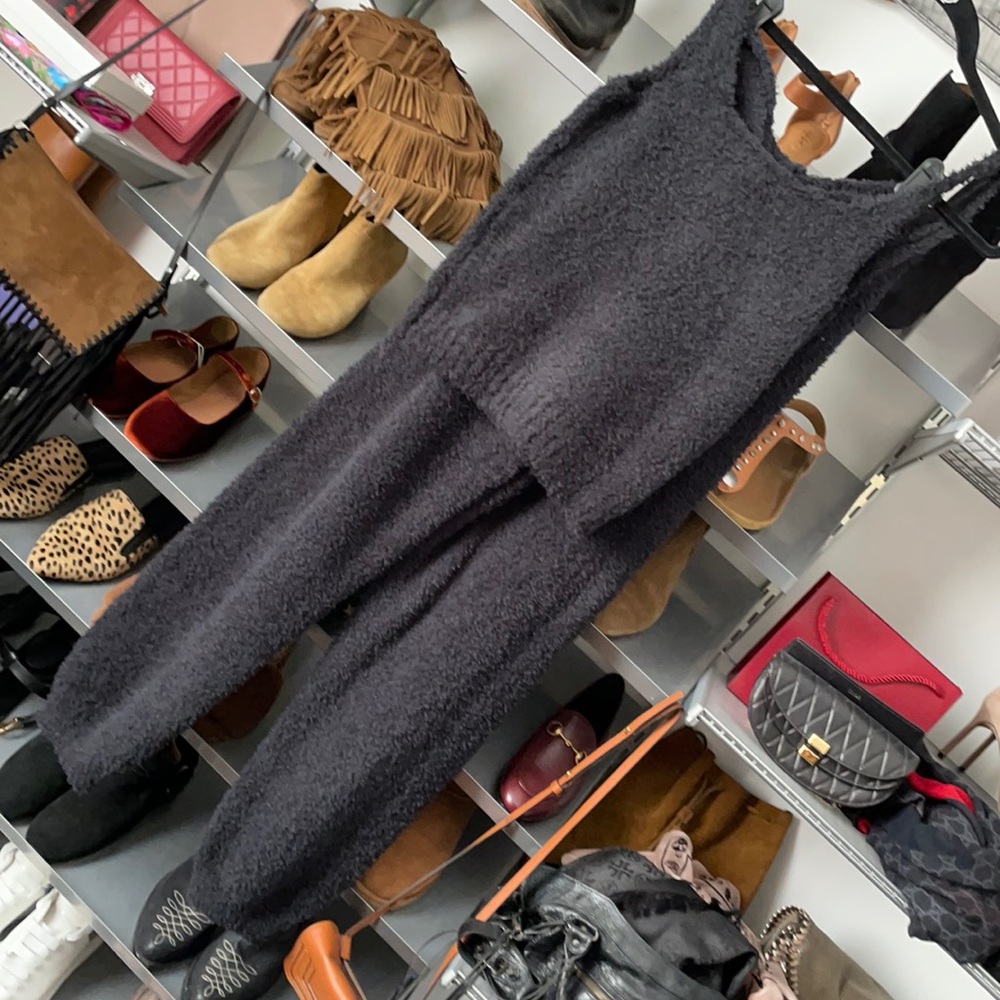 Skims cozy tank/pants set in black